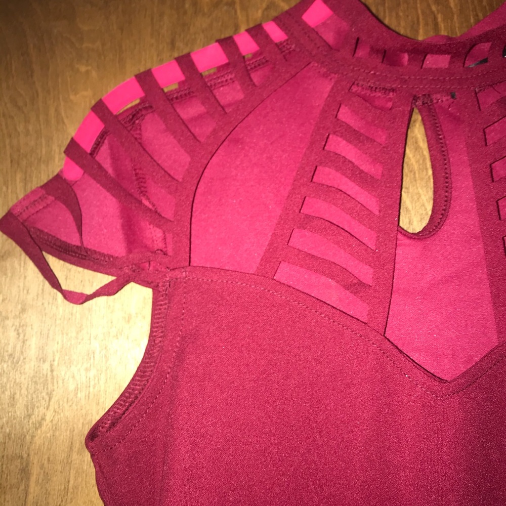 ❗️LAST CHANCE❗️NWOT CAGED TOP - Picture 8 of 8